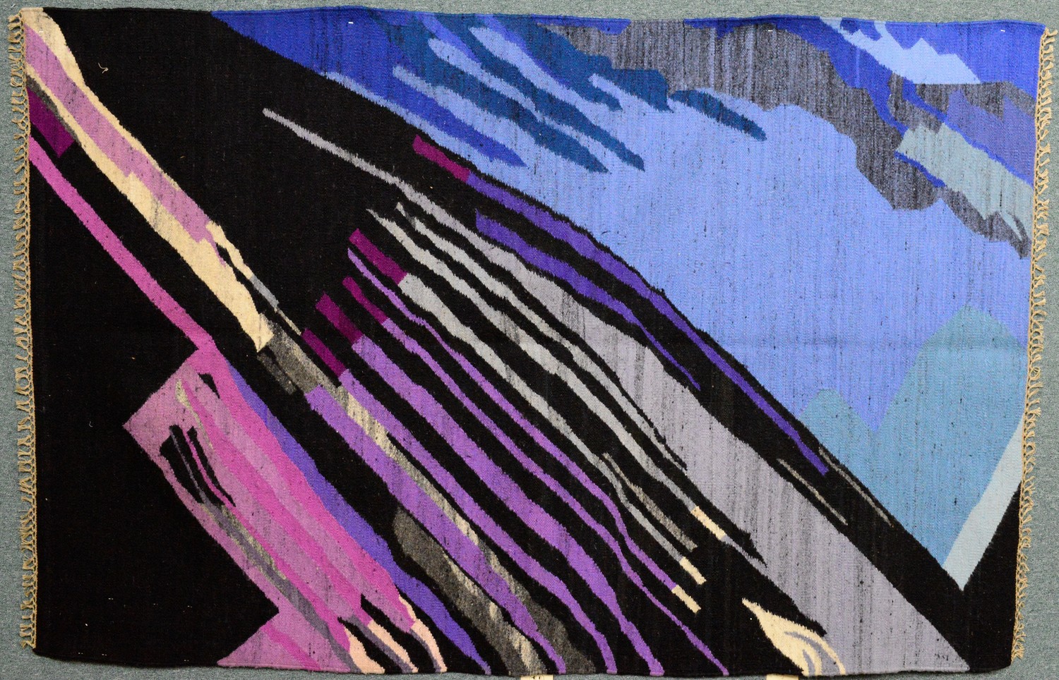 Patterned Hungarian Kilim Carpet 7.5 x 5 FT