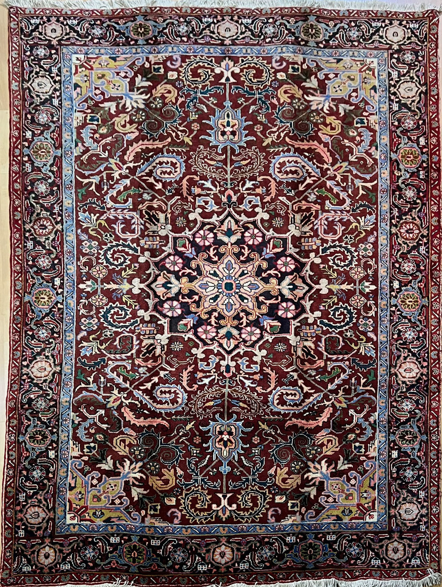 Vintage persian goravan heriz
