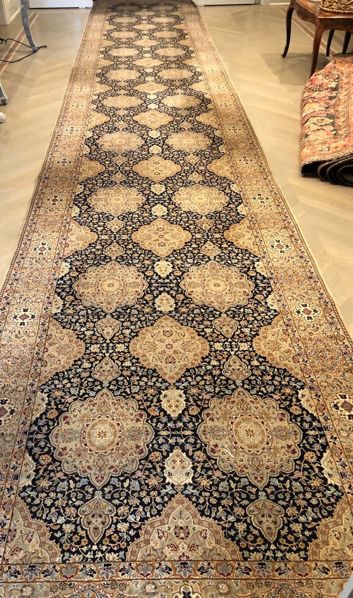 Albanian Saranda Runner