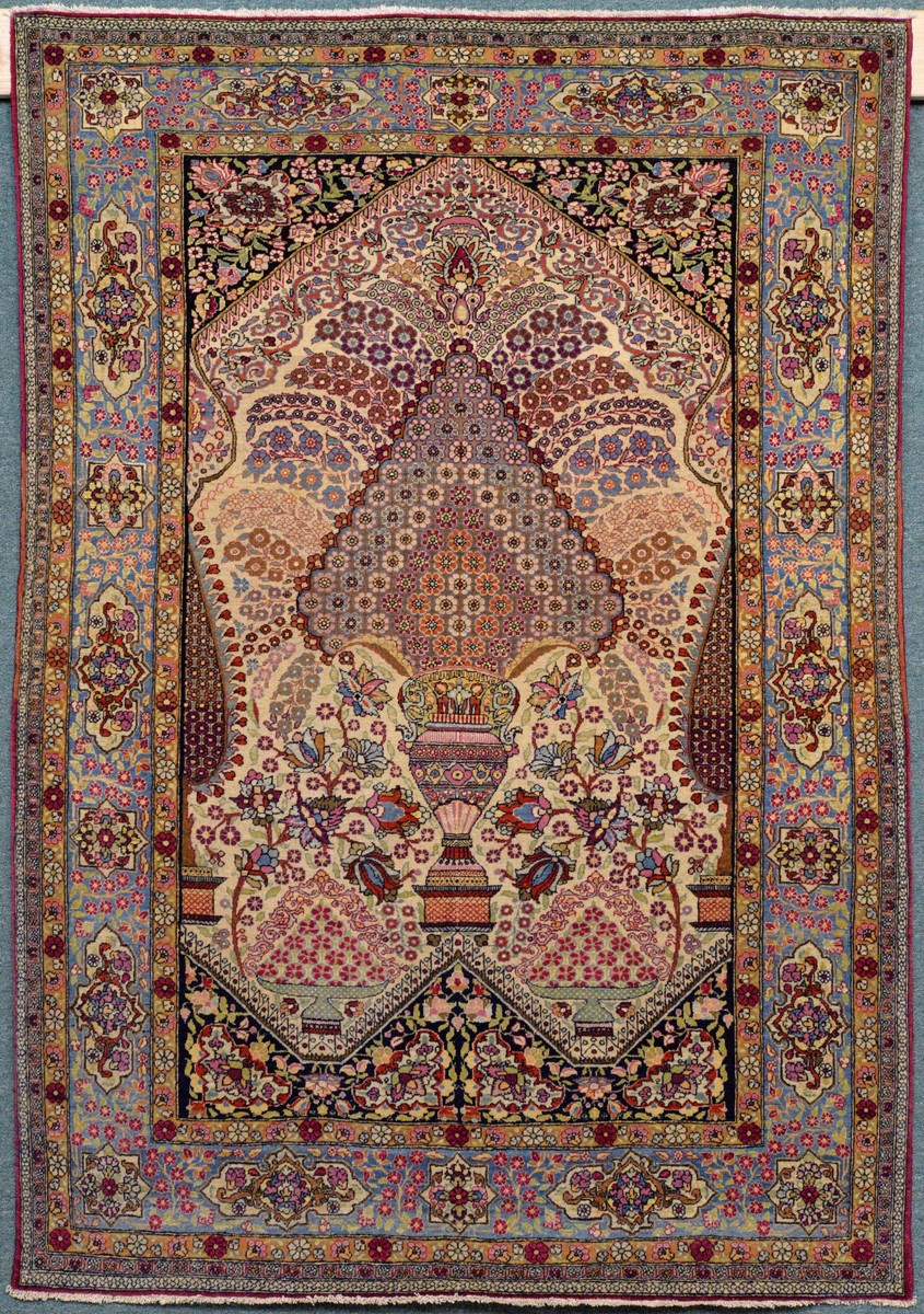Antique Iranian Tehran Carpet 6.75 x 4.75 FT